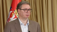 NIZ SASTANAKA Vučić prvo sa srpskom decom iz regiona, a zatim sa ambasadorom UAE i ministrom Surinama
