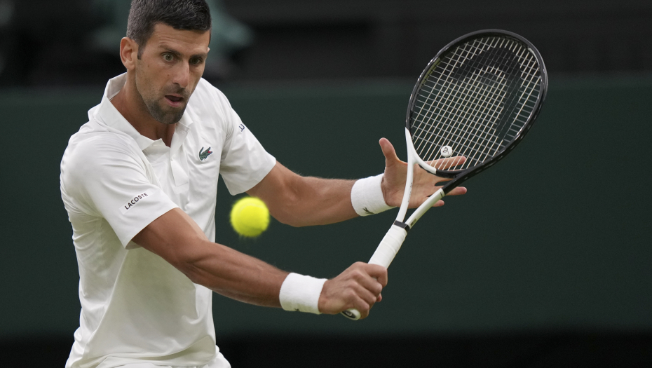 SPORTSKI PROGRAM Novak Đoković igra protiv Huberta Hurkača u osmini finala Vimbldona