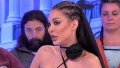 VRELA PROVOKACIJA MAJE MARINKOVIĆ IZ BUDVE Zatresla silikonima, pa brutalnom porukom uništila Bilala! (FOTO)