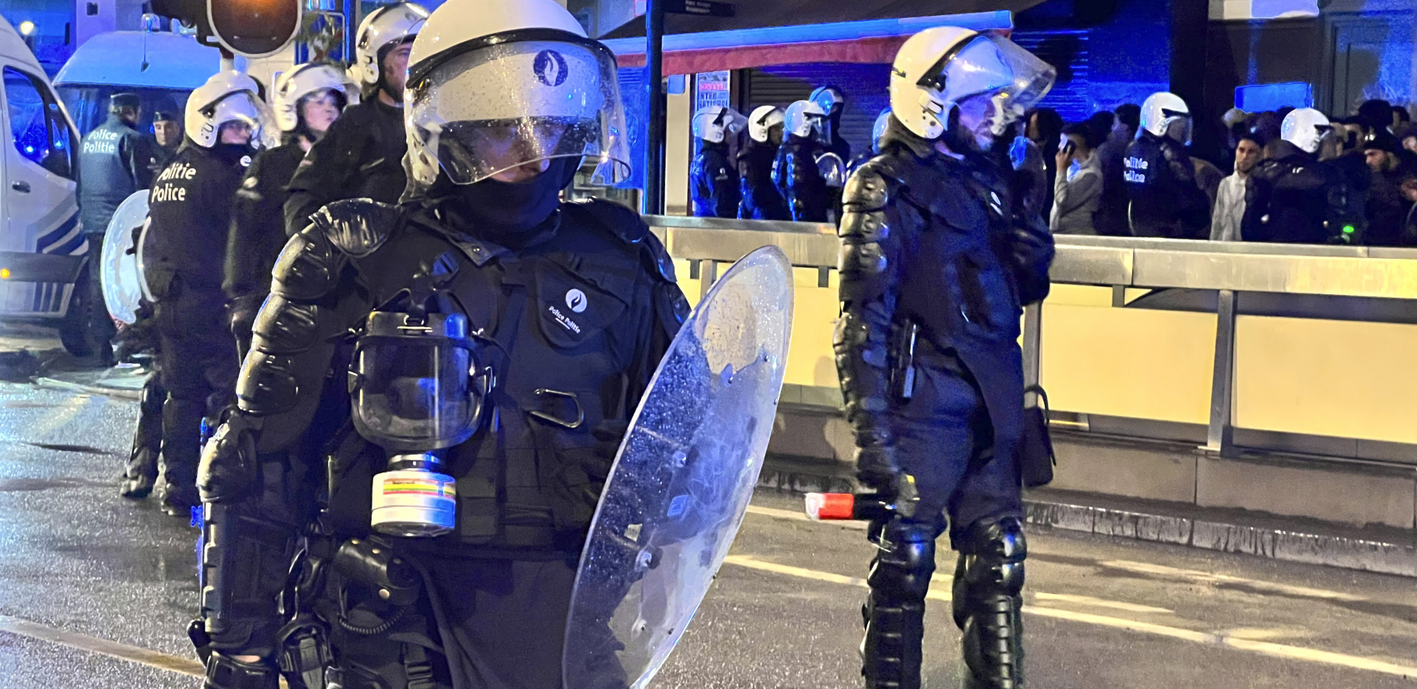 NOVA UZBUNA U FRANCUSKOJ Evakuisano 5 aerodroma