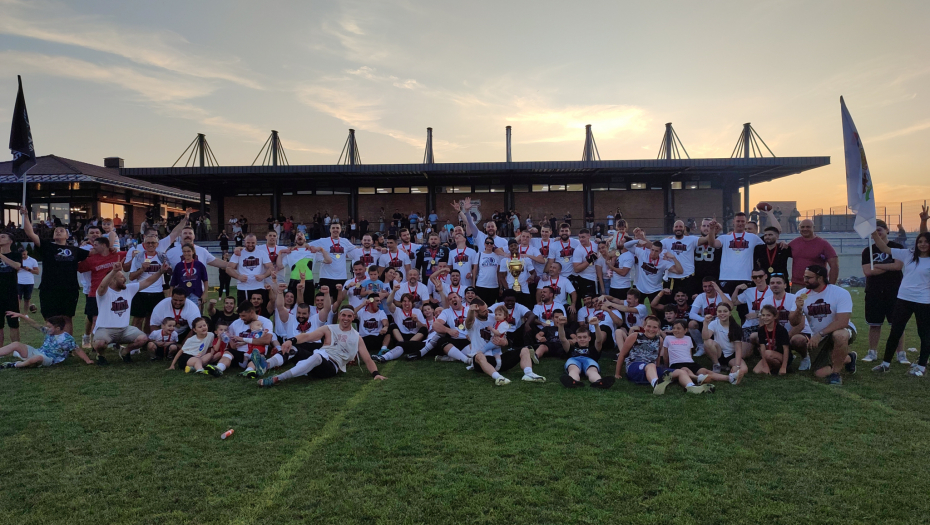 VEPROVI ŠAMPIONI SRBIJE Trofej se vratio u Kragujevac