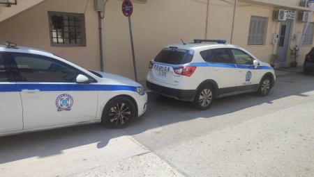 GRČKA POLICIJA BEOGRAĐANINU ODUZELA TABLICE Napravio "grešku" pa morao da plati kaznu i još da vozi 20 km dalje