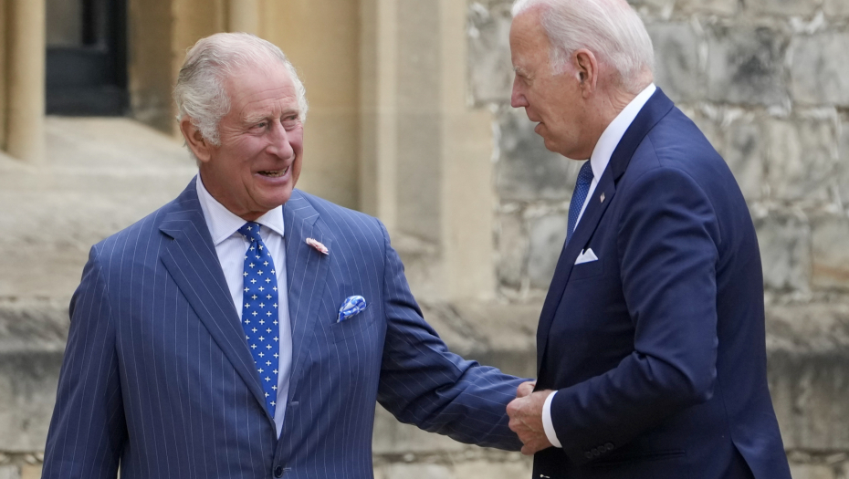 BAJDEN SE SASTAO SA KRALJEM ČARLSOM Potez američkog predsednika je iznenadio sve (FOTO)