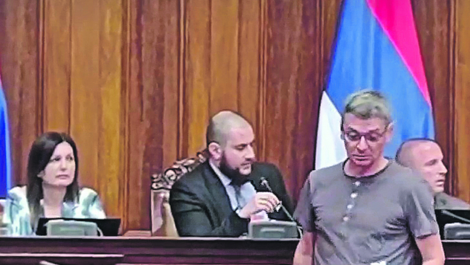 NOVA SVAĐA U OPOZICIJI Poslanica napustila Aleksića i Ćutu (FOTO)