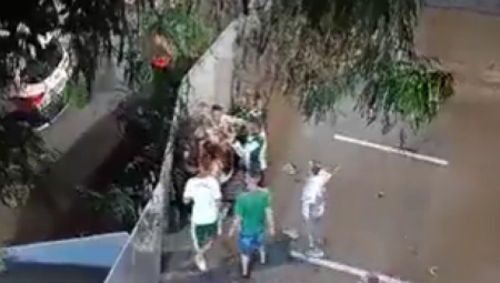 POGOĐENA FLAŠOM U VRAT Nevina devojka stradala tokom obračuna navijača