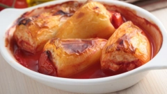 RUSKI KUVAR OTKRIO NAJBOLJI RECEPT ZA PUNJENE PAPRIKE Zamenite pirinač jednim sastojkom i biće još ukusnije