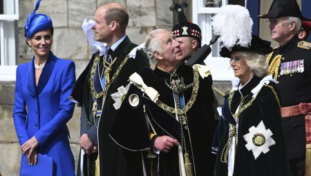 ŽESTOKA SVAĐA U KRALJEVSKOJ PORODICI Kejt Midlton skočila na svekrvu, rasulo na dvoru, skandal trese svet!
