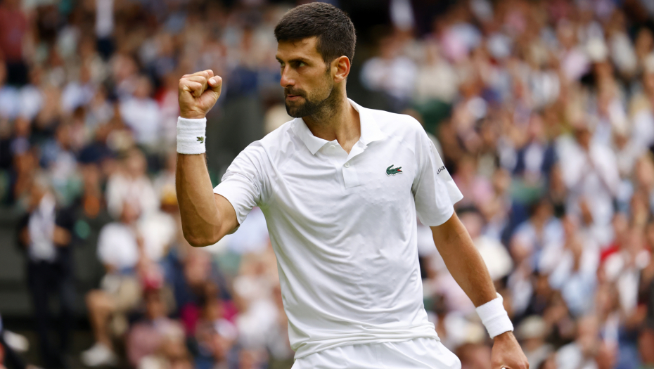 NEUNIŠTIVI NOVAK U POLUFINALU Đoković precrtao i Rubljova na svom putu ka tituli Vimbldona, sledeći rival Siner