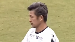 IMA 56 I NE PLANIRA DA STANE Kazujuši Miura potpisao novi ugovor!