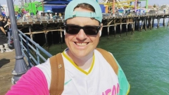 "JA ĆU DOBIĆU VIŠE NOVCA NEGO ŠTO ĆEŠ TI DA ZARADIŠ U ŽIVOTU!" Posinak milijardera koji je stradao u podmornici "Titan" uspeo da razbesni ceo svet