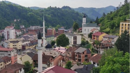 U SREBRENICI ŽESTOK OKRŠAJ BOŠNJAKA! Posvađali se političari - prećeno i LIKVIDACIJOM!