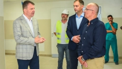 Mirović obišao radove na rekonstrukciji i dogradnji Doma za duševno obolela lica u Čurugu