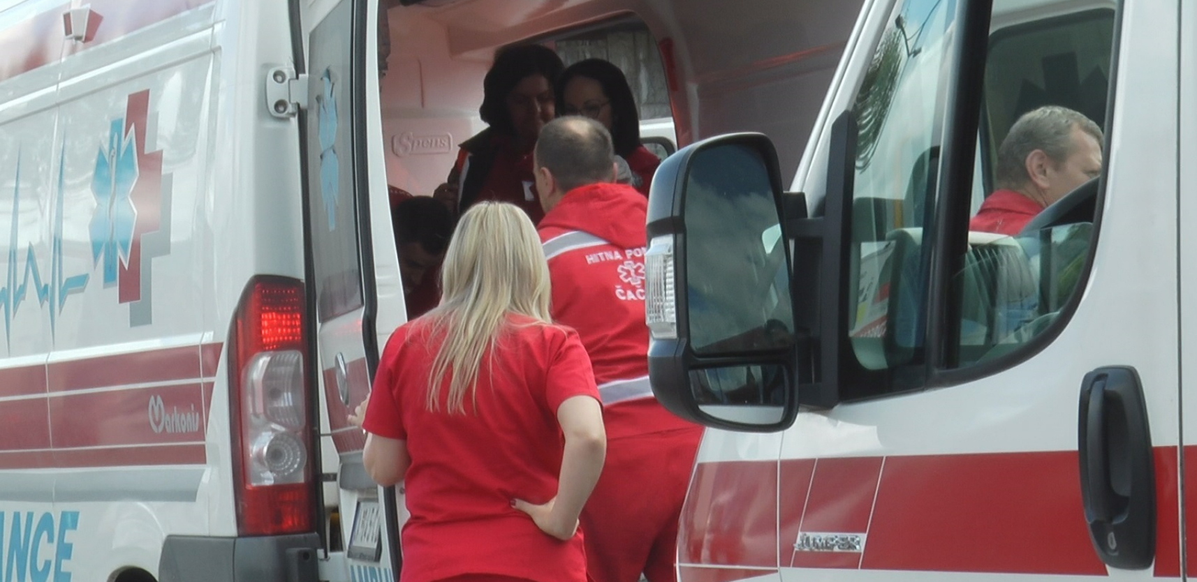 DETALJI TRAGEDIJE U BAČKOJ PALANCI Dete se uhvatilo za kablove koji su visili sa kuće