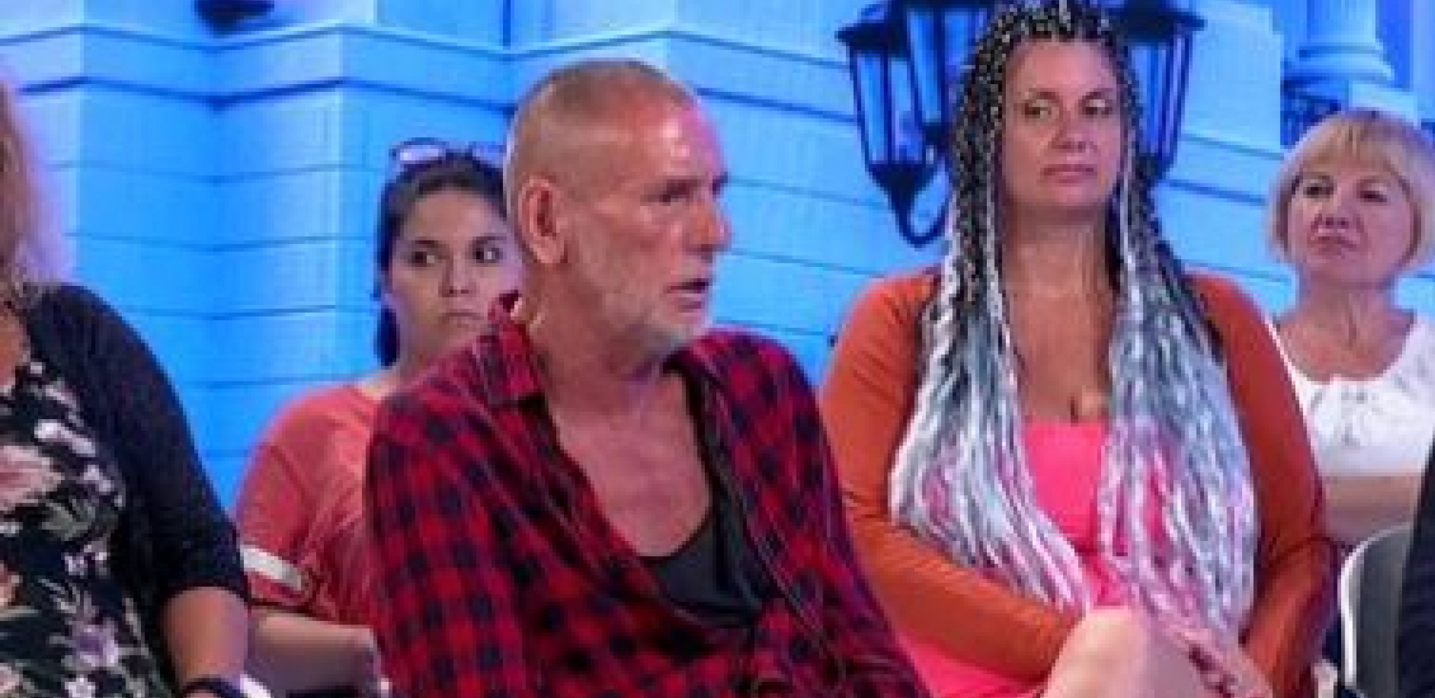 SA MATOROM JE DA OTPLATI MAMINE DUGOVE Lepi Mića opleo po Aniti Stanojlović, pa izneo šok detalje