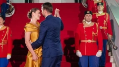 PRAVA LEPOTICA: Predsednik Crne Gore snimio ženu u opuštenom izdanju (VIDEO)