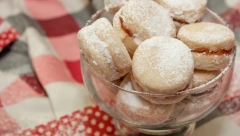 DOMAĆE VANILICE NA STARINSKI NAČIN Prave se uz pomoć jednog važnog sastojka, a najbolje su kad odstoje