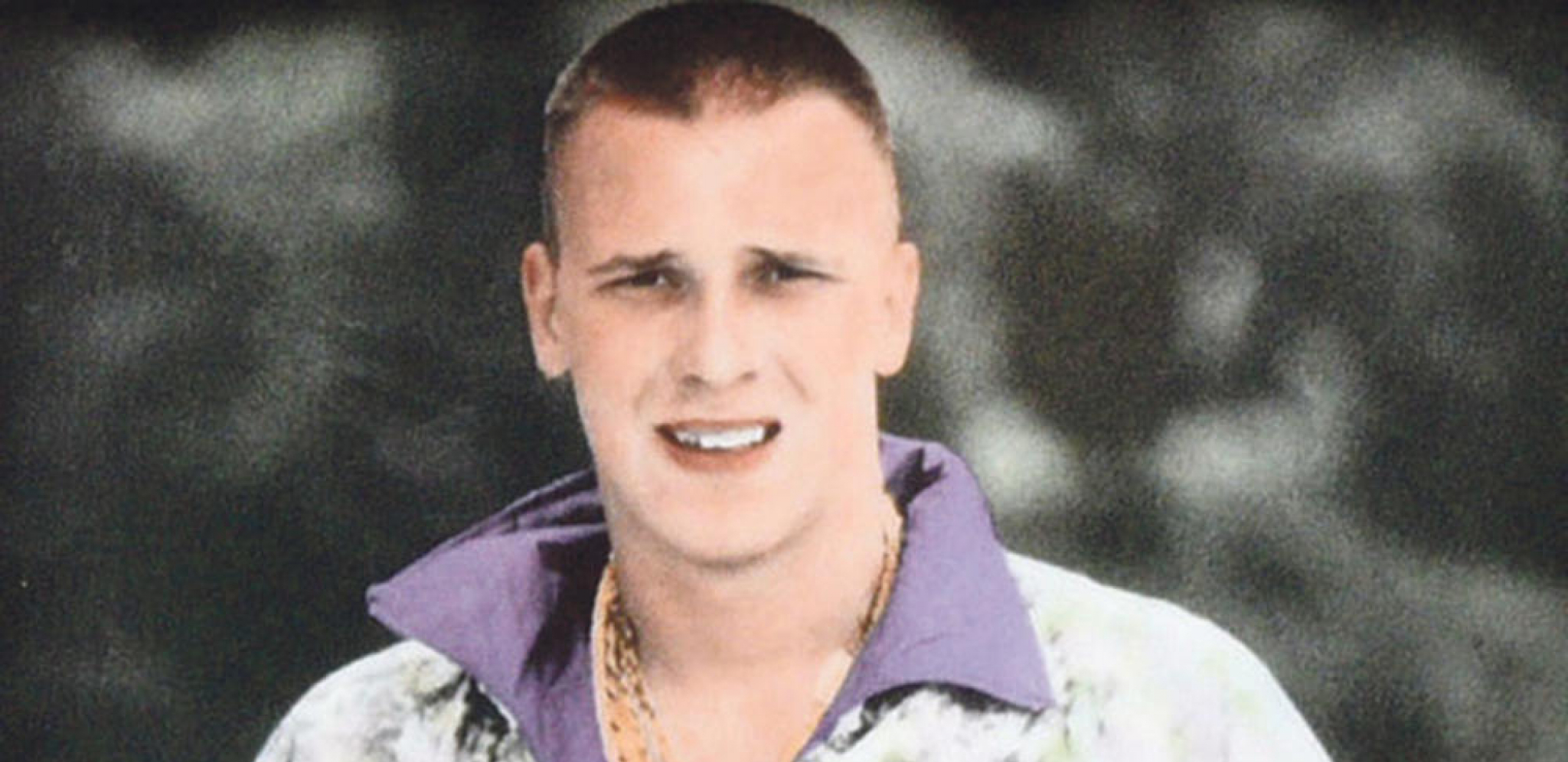 KNELE IMAO POSEBAN RITUAL POD OSTROGOM Idol žestokih momaka uradio je to i pred smrt, a danas ga kopiraju mnogi kriminalci