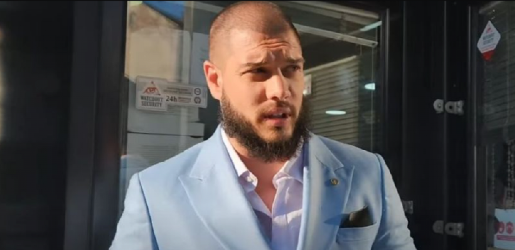 SESTRA DEJANA DRAGOJEVIĆA U SUZAMA Za sve je kriva njena sestra, potpuno je unakazila (FOTO)