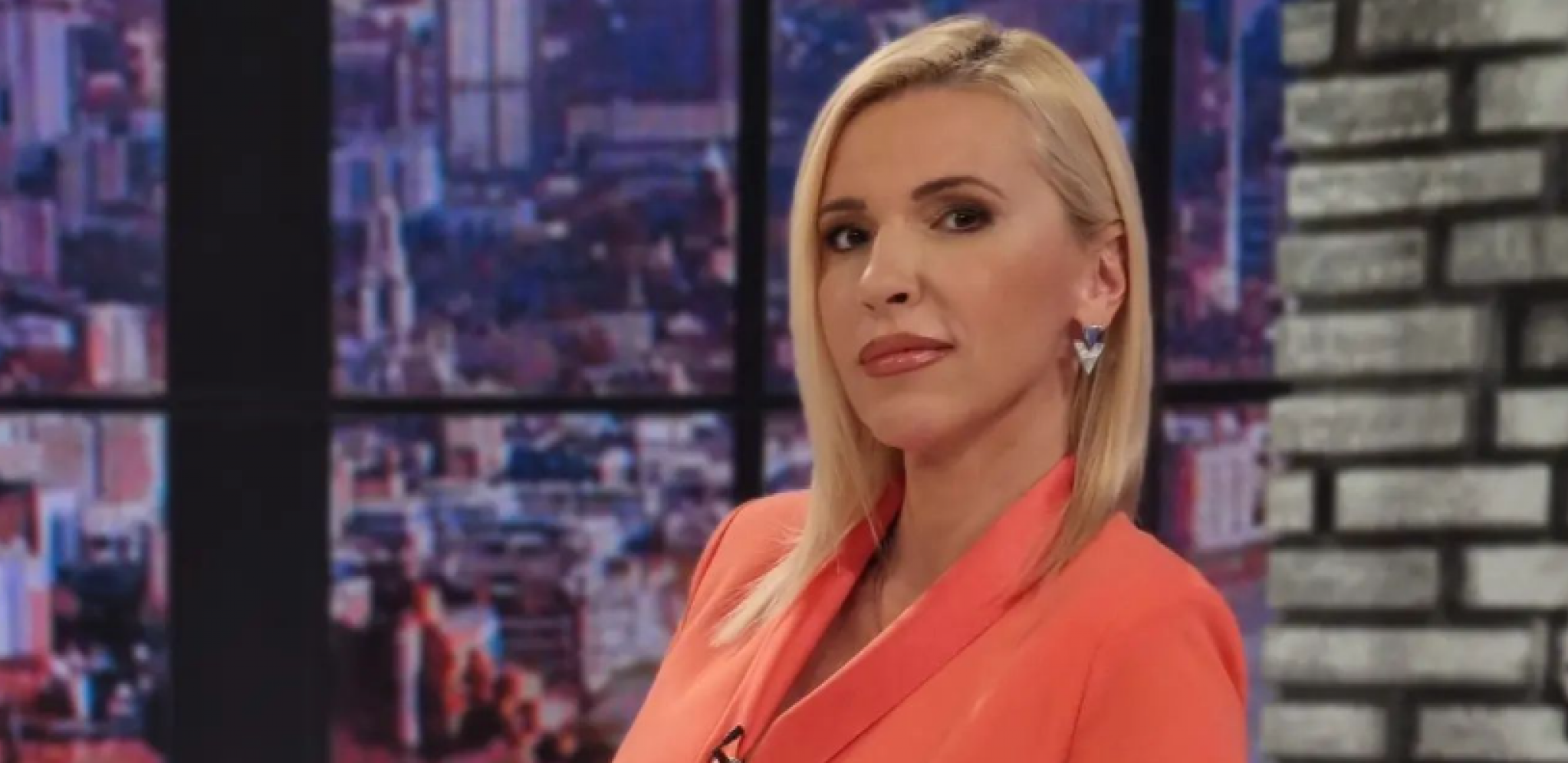 SVI GLEDAJU U NOGE POZNATE VODITELJKE Irina Vukotić zapalila društvene mreže, odmah se oglasila i njena koleginica (FOTO)