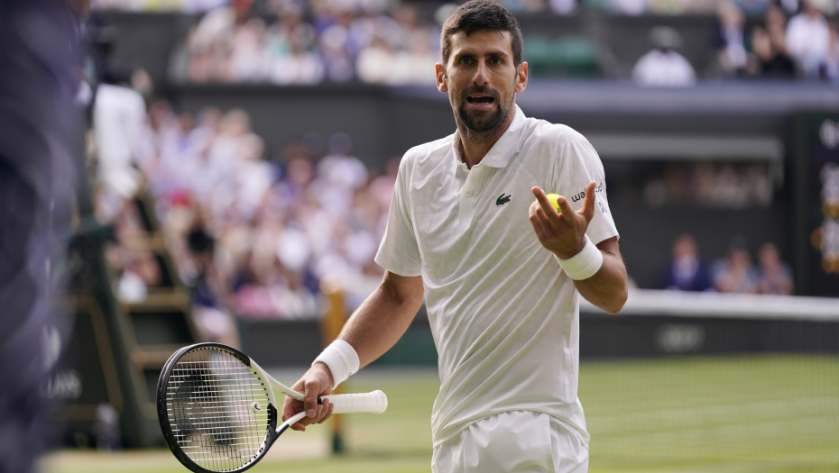 NEŠTO JE DRUGAČIJE Novak odmara, ali svi su primetili jednu veliku promenu kod Đokovića (FOTO)