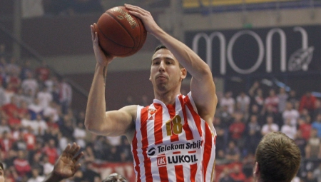 TUKAO JE DOK JOJ NIJE PUKLA BUBNA OPNA Svi detalji nasilja koje je bivši košarkaš Zvezde počinio nad ženom