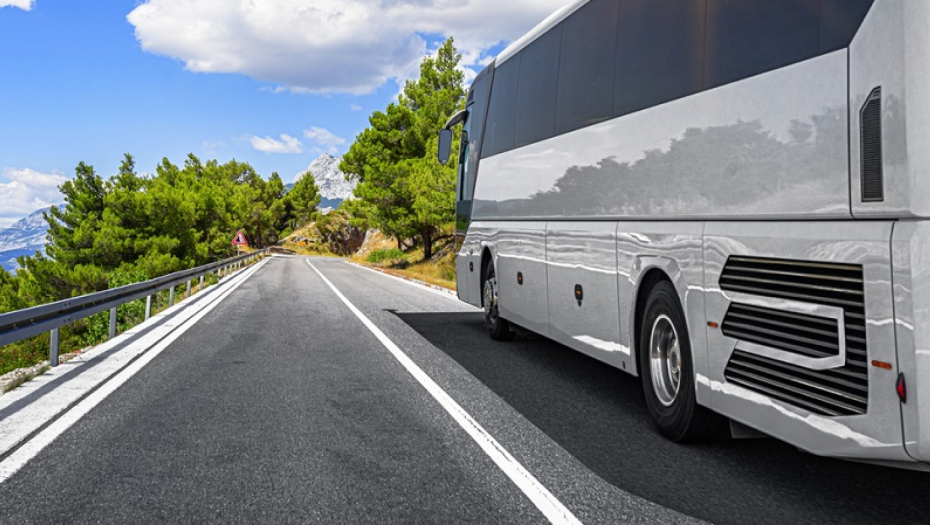 JEDNIM PITANJEM POSVAĐAO SRBE Stefan krenuo na odmor u Grčku, pa upitao da li je ovo dozboljeno u busu