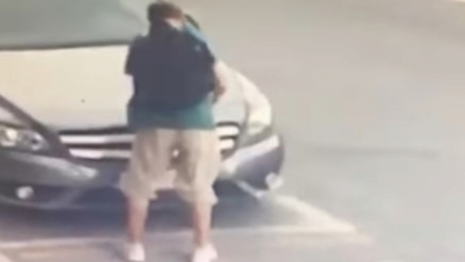 KO KAŽE DA ONI ORDINIRAJU SAMO NOĆU? Lik usred bela dana u centru Beograda prišao kolima i ovo izveo, šteta nije mala