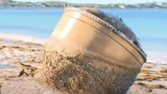 ALARMIRANE SLUŽBE BEZBEDNOSTI Mistariozni objekat isplivao iz okeana u Australiji