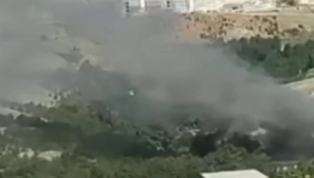 VELIKA EKSPLOZIJA ODJEKNULA U FABRICI Crni dim kulja u Ankari (VIDEO)