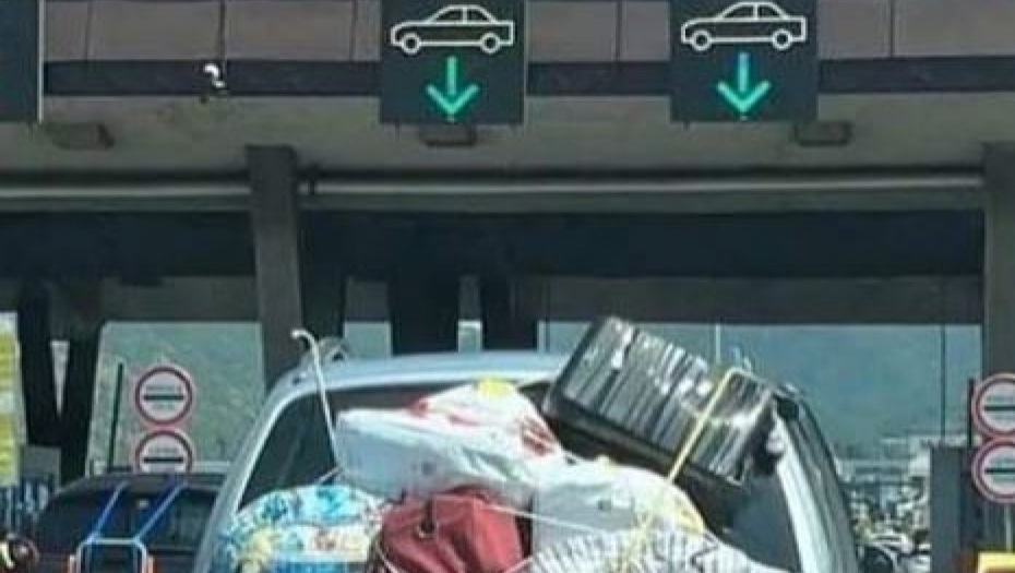 KAD KRENEŠ NA MORE... SA ŽENOM Pljušte komentari zbog automobila na bugarskoj granici