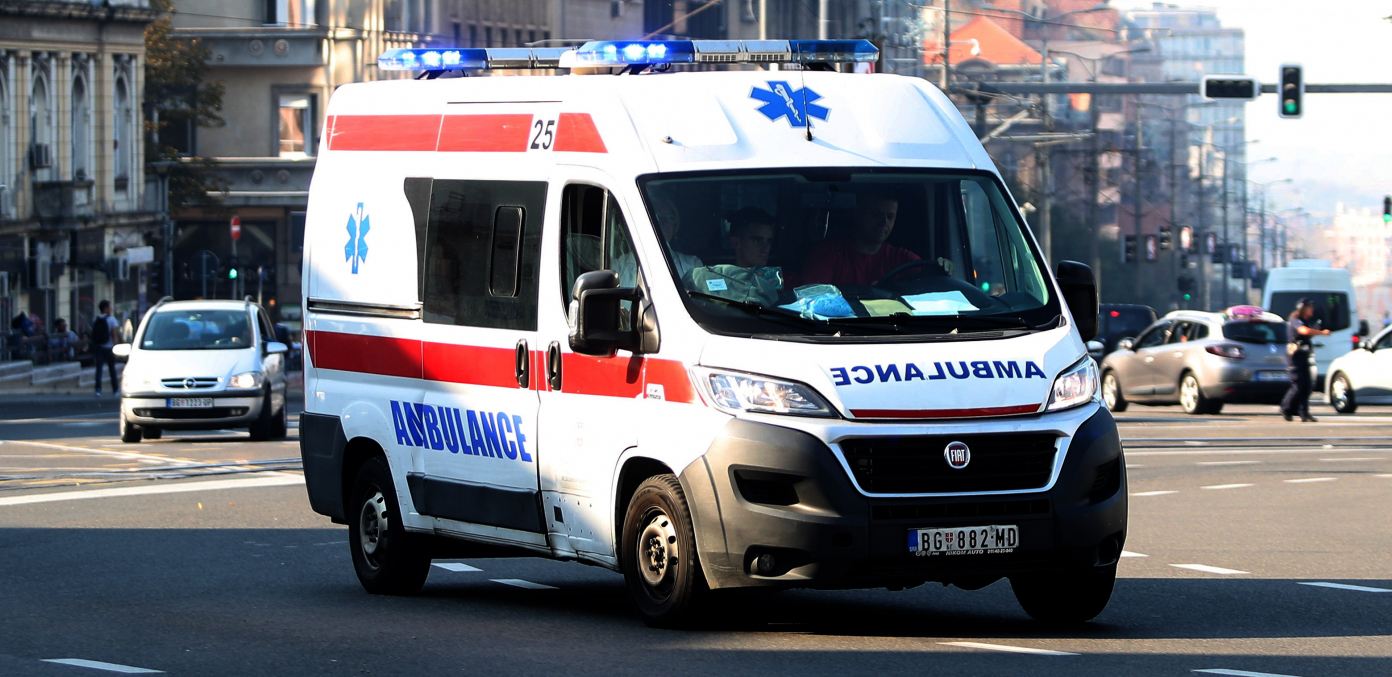 ŽENA ZADOBILA JEZIVU POVREDU U AUTOBUSU Nesreća u ulici Cara Dušana