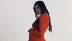 TRUDNA VODITELJKA ZAPALILA FOTOGRAFIJAMA Tijana pozirala u minijaturnom kupaćem kostimu! (FOTO)