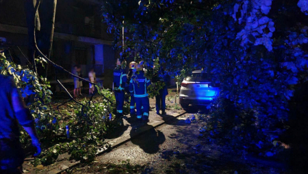 Oglasio se MUP nakon stravične oluje koja je pogodila Srbiju (FOTO/VIDEO)