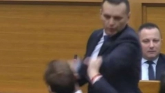 Dragan Lukač osuđen na zatvorsku kaznu zbog šamaranja Draška Stanivukovića (VIDEO)