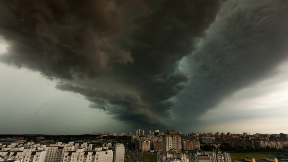 JAKE GRMLJAVINSKE OLUJE IZ SLOVENIJE I HRVATSKE KREĆU KA SRBIJI U noći između utorka i srede dolazi do iznenađenja