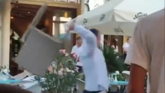 PIJANI RUSI NASRNULI NA KONOBARE Fizički okršaj i sa vlasnikom restorana u Rafailovićima (VIDEO)