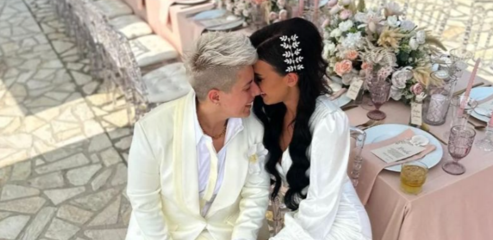 PEVAČICA RAZOTKRILA MATORU I ANITU Javno obelodanila zabranjene detalje sa venčanja, evo šta se zapravo izdešavalo