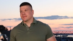 ČUVAJ NAŠA TRI ČUDA I MENE Sloba Radanović svim srcem uz suprugu nastradalog Srbina na Kosovu