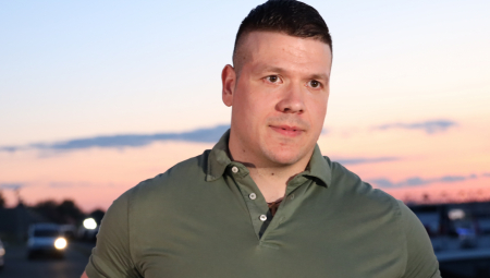 OGLASILO SE MINISTARSTVO NAKON INCIDENTA SLOBE RADANOVIĆA Pevač navodno upao u školu i napravio haos, a evo šta kažu nadležni