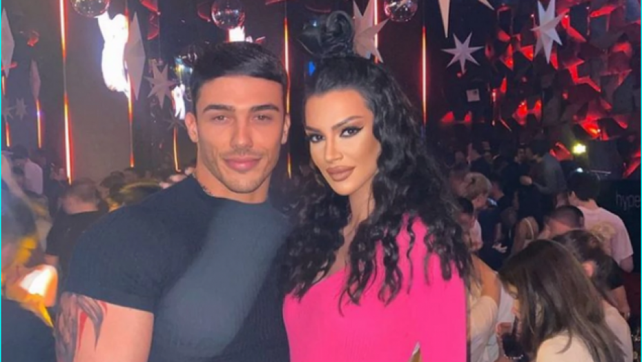 KO BI REKAO DA IM JE OVAKVO STANJE NAKON SVEGA: Evo u kakvim je zapravo odnosima Tara Simov sa svekrvom! (FOTO)