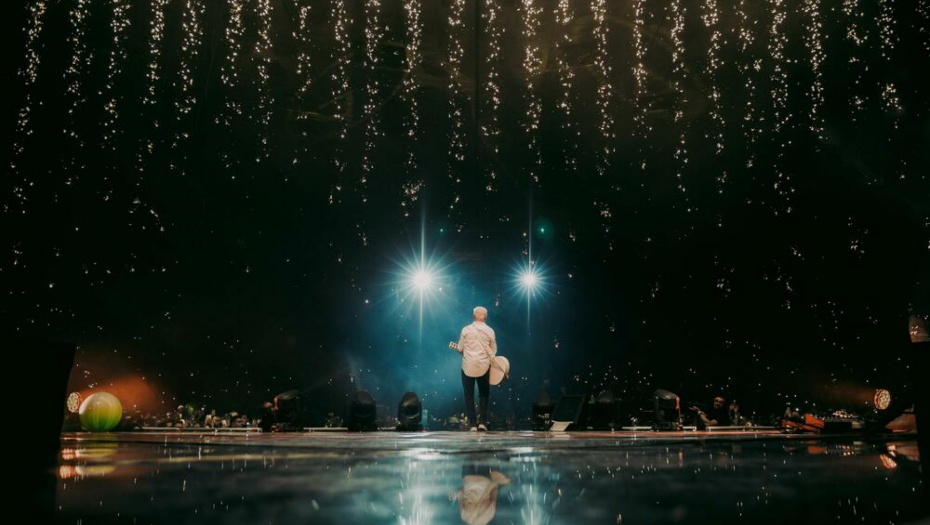 BOGATSTVO PROCENJENO NA 100 MILIONA DOLARA On je najbogatiji pevač sa naših prostora