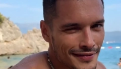 DRAMA NA AERODROMU ZBOG NEVREMENA! Marko Marković u panici, iz aviona podelio jezive kadrove! (FOTO)