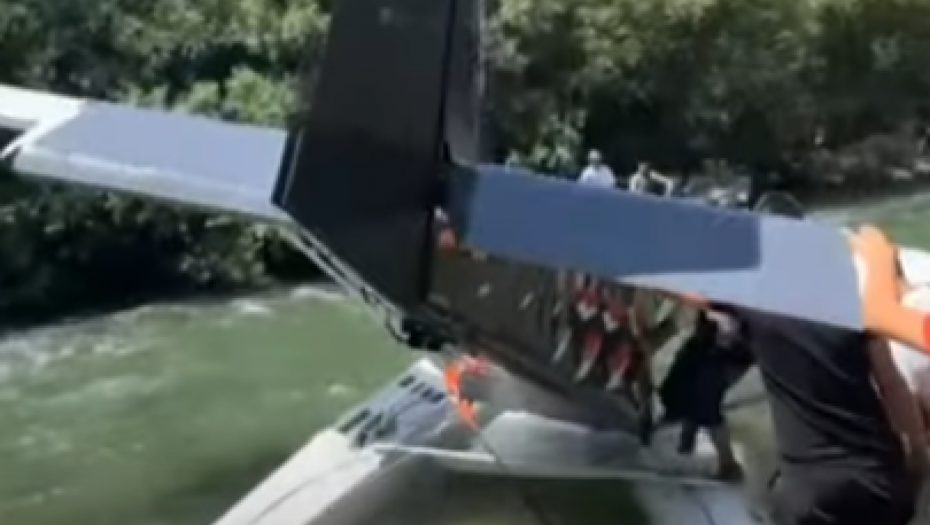 OSTALI ŽIVI Otkriveno kako je posada hidroaviona koji se srušio u Crnoj Gori prošla bez ogrebotine