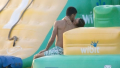 VATRENI POLJUPCI I MORSKE IGRE ZA NEZABORAVNE TRENUTKE Novak Đoković kao sav običan svet uživa u čarima Jadrana