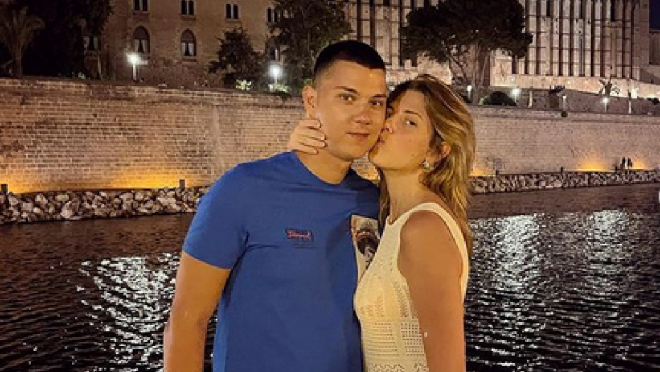 ZLATIN SIN ISKEŠIRAO VRTOGLAVU CIFRU ZA LETOVANJE Jovan Pejić odveo devojku na luks destinaciju!