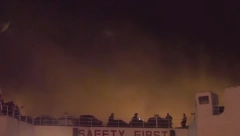 Gori teretni brod sa 3.000 automobila, ima mrtvih!