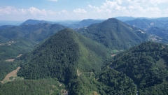 DA LI ARILJE KRIJE SRPSKE PIRAMIDE? Mnogi veruju i da ova dva piramidalna brda kriju neku energiju (FOTO)