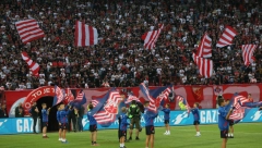 ZVEZDA JE PORODIČNA LJUBAV Jaka poruka crveno-bele omladine (VIDEO)