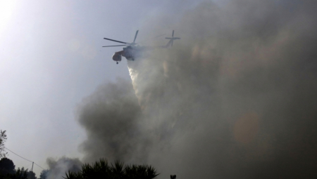 BESNE POŽARI U GRČKOJ Gust dim iznad Halkidikija, stigli i helikopteri (VIDEO)