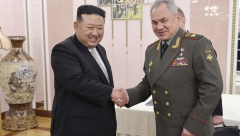 ŠOJGU DAO KIMU PUTINOVO PISMO Severnokorejski lider sa ruskim ministrom razgovarao o bezbednosti